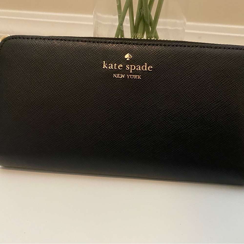 NWT! Kate Spade Black Madison Large Continental Saffiano Leather Zip Wallet